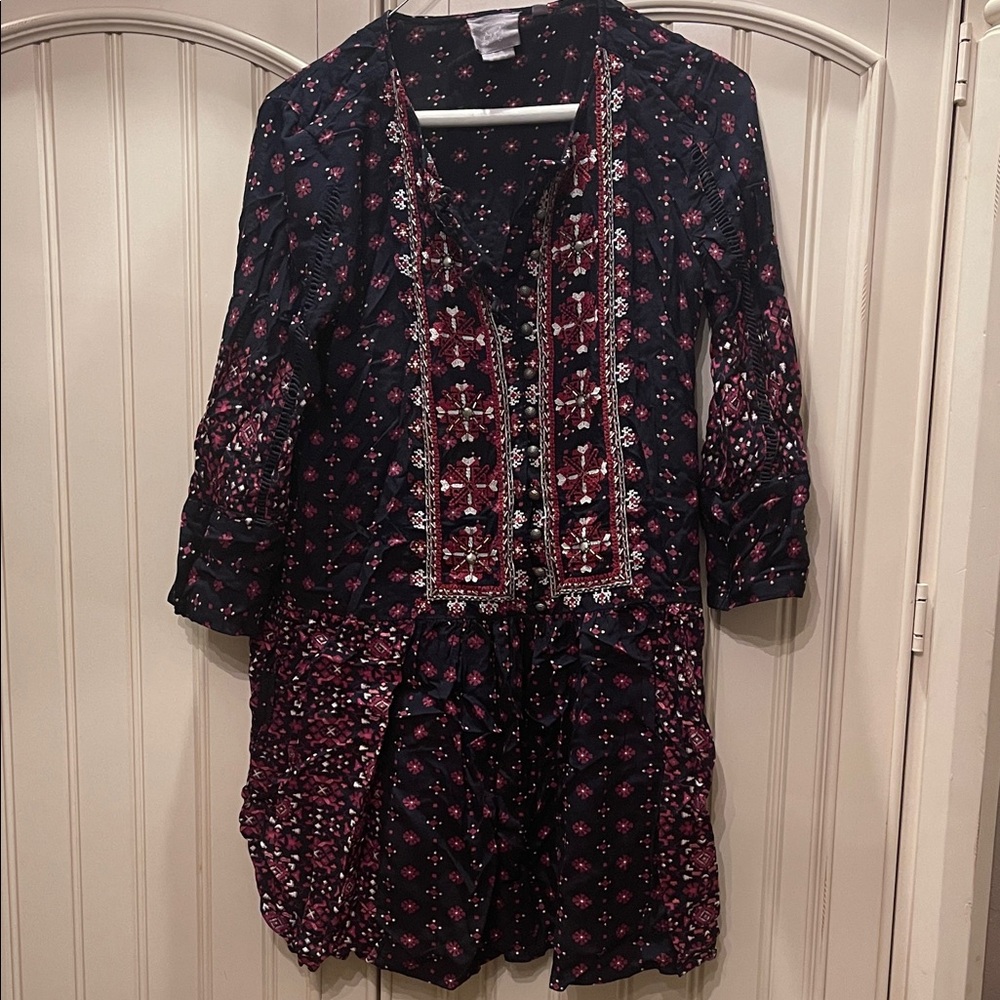 Floral Embroidered Midi Dress - Black and Red